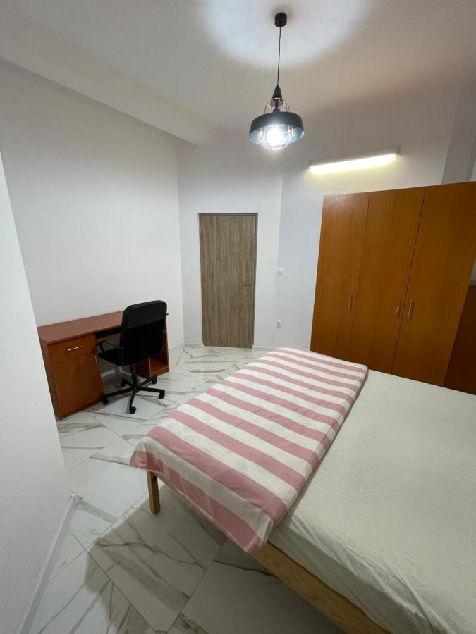 3 Rooms Apartament In The City Center Of Bucharest Bucareste Exterior foto