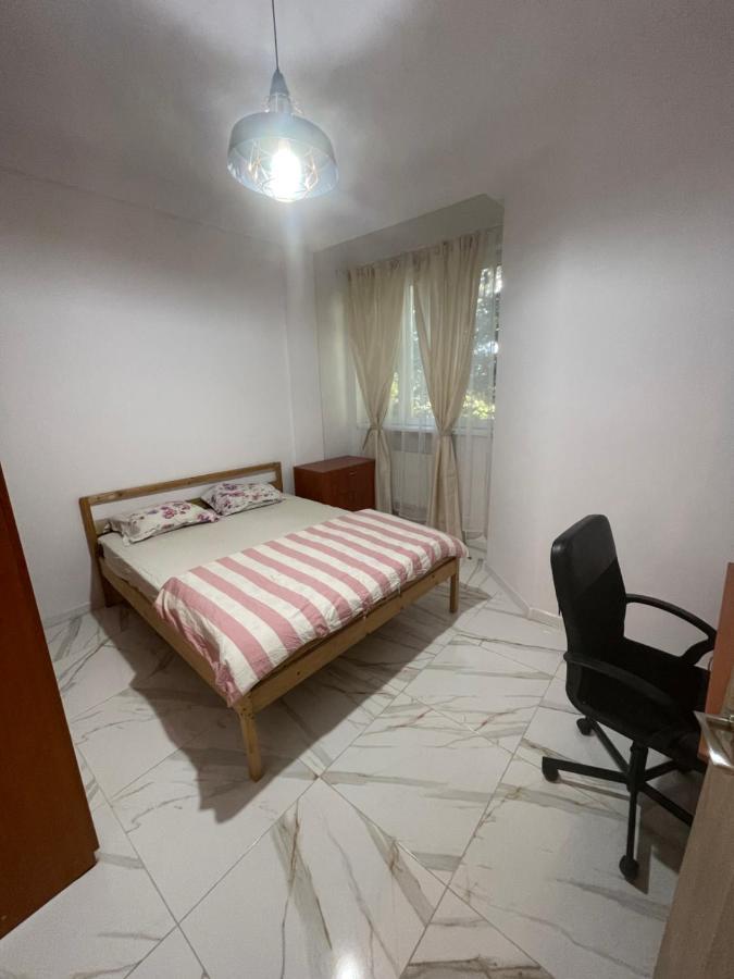 3 Rooms Apartament In The City Center Of Bucharest Bucareste Exterior foto